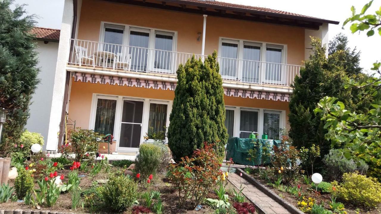 Ferienwohnung Hegenauer Zirndorf Exterior foto